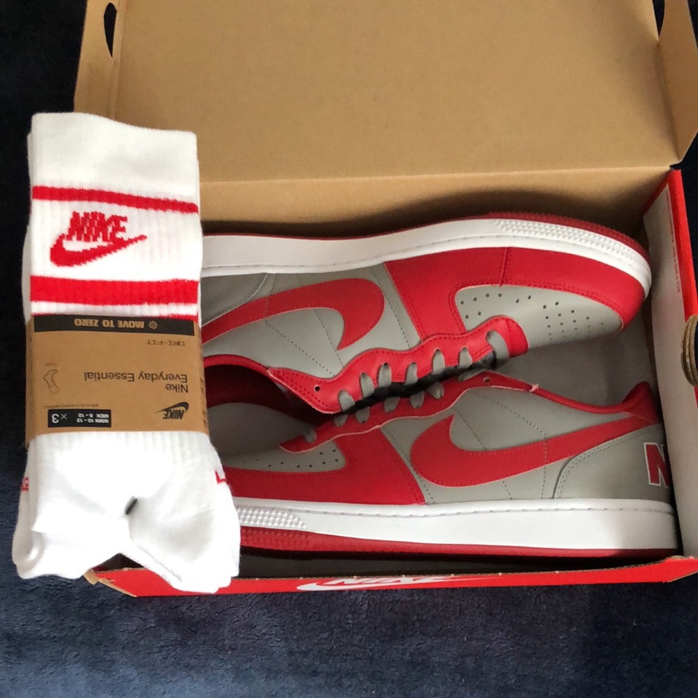 SZ 12 NIKE TERMINATOR LOW GRAY-RED-WHITE WITH NIKE DRI FIT CREW SOCKS